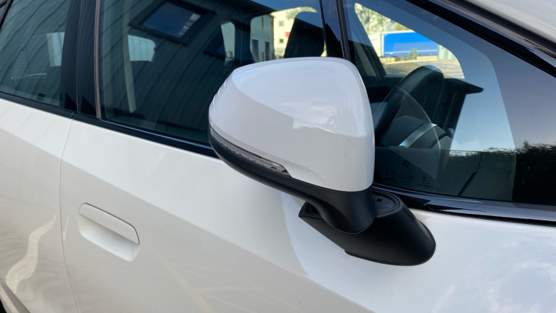 BMW 2 Series 220i MHT Sport 5dr DCT Petrol Hatchback